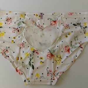Valentines Day! New Victoria's Secret large bikini panty